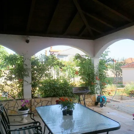 בית הארחה Sanja